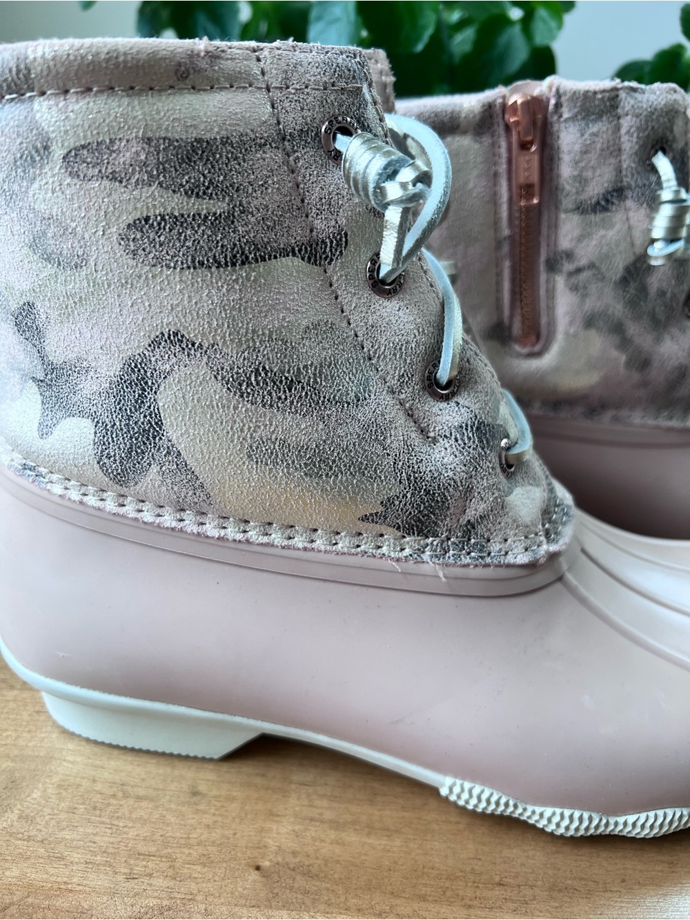 Sperry Women's Saltwater Metallic Camo Pink Waterproof Duck Boots Size 9 - Picture 2 of 10